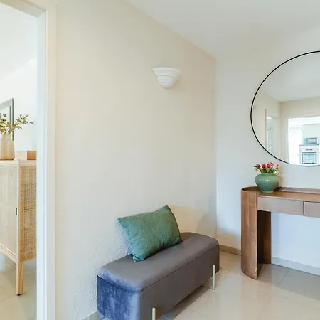 Premium Feelgood Gruppenapartment - Bis Zu 8 Personen - 120 Qm - 2 Baeder - Whirlpool, Sonnenterrasse & Grill - Im Herzen Kassels