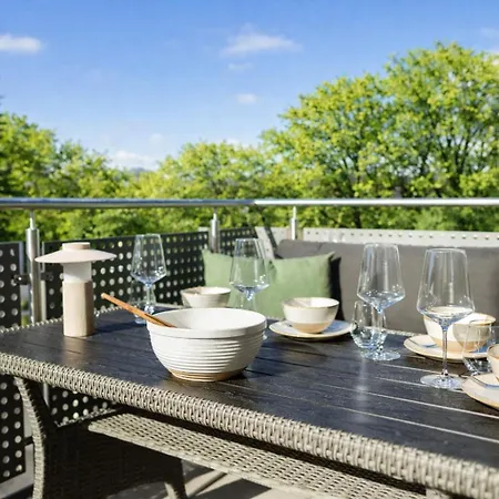 Premium Feelgood Gruppenapartment - Bis Zu 8 Personen - 120 Qm - 2 Baeder - Whirlpool, Sonnenterrasse & Grill - Im Herzen Kassels