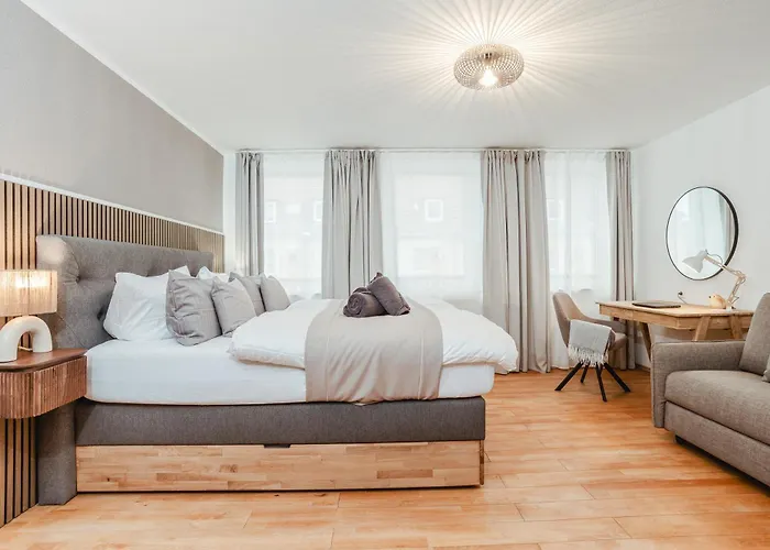 Luxus - Fuer Gruppen & Familien Mit Whirlpool, Terrasse & Grill- Lage *