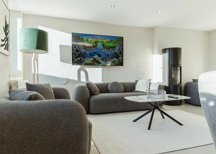 Luxus - Fuer Gruppen & Familien Mit Whirlpool, Terrasse & Grill- Lage * Kassel