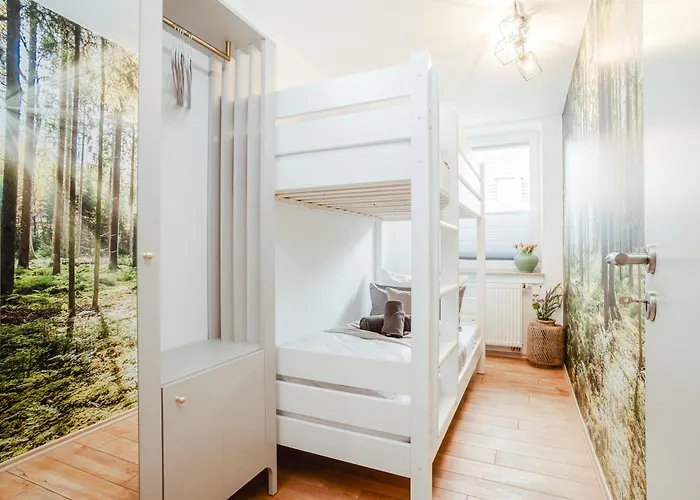 Luxus - Fuer Gruppen & Familien Mit Whirlpool, Terrasse & Grill- Lage